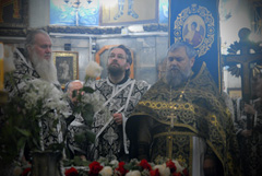 Утреня Великой субботы с чином погребения. Увеличить изображение. Размер файла: 190,27 Kb [800X536]