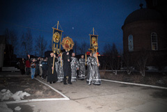 Утреня Великой субботы с чином погребения. Увеличить изображение. Размер файла: 198,21 Kb [800X536]