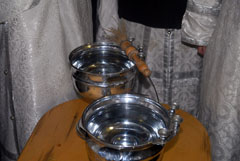 Ночное Божественная Литургия в Боровецком храме г. Набережные Челны. Увеличить изображение. Размер файла: 114,22 Kb [800X536]