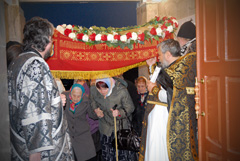 Утреня Великой субботы с чином погребения. Увеличить изображение. Размер файла: 246,19 Kb [800X536]