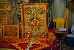 Богослужения в праздник Светлого Христова Воскресения. Увеличить изображение. Размер файла: 309,12 Kb [800X536]