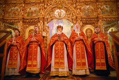 Богослужения в праздник Светлого Христова Воскресения. Увеличить изображение. Размер файла: 320,63 Kb [800X536]