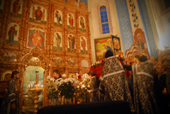 Утреня Великой субботы с чином погребения. Увеличить изображение. Размер файла: 238,25 Kb [800X536]