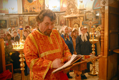 Богослужения в праздник Светлого Христова Воскресения. Увеличить изображение. Размер файла: 235,63 Kb [800X536]