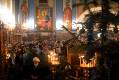Рождественское ночное богослужение. Увеличить изображение. Размер файла: 181,29 Kb [800X536]