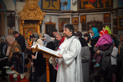 Богослужение в Великую субботу. Увеличить изображение. Размер файла: 224,99 Kb [800X536]