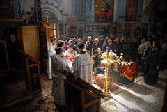 Богослужение в Великую субботу. Увеличить изображение. Размер файла: 199,96 Kb [800X536]