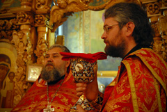 Богослужения в праздник Светлого Христова Воскресения. Увеличить изображение. Размер файла: 230,75 Kb [800X536]