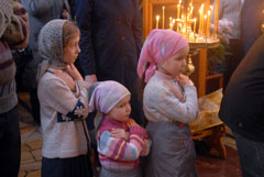 Поздняя праздничная литургия. Увеличить изображение. Размер файла: 110,03 Kb [800X536]