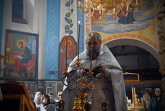 Богослужение в Великую субботу. Увеличить изображение. Размер файла: 190,02 Kb [800X536]