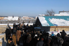 Боровецкий родник в день праздника Крещения Господня. Увеличить изображение. Размер файла: 116,42 Kb [800X536]