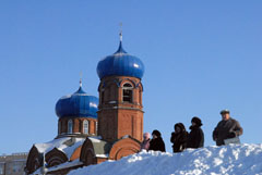 Боровецкий родник в день праздника Крещения Господня. Увеличить изображение. Размер файла: 95,8 Kb [800X536]