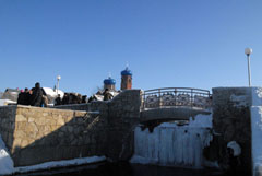 Боровецкий родник в день праздника Крещения Господня. Увеличить изображение. Размер файла: 97,07 Kb [800X536]