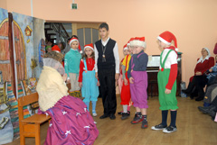 Праздник Рождества в детской воскресной школе. Увеличить изображение. Размер файла: 171,17 Kb [800X536]