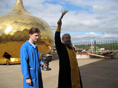 Работы по реконструкции куполов Боровецкой церкви. Увеличить изображение. Размер файла: 199,62 Kb [800X600]