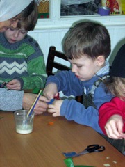 Детская воскресная школа готовиться к встрече Рождества.Увеличить изображение. Размер файла: 188,94 Kb [600X800]