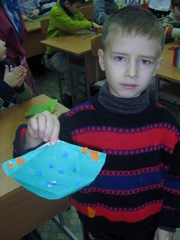 Детская воскресная школа готовиться к встрече Рождества.Увеличить изображение. Размер файла: 164,09 Kb [600X800]