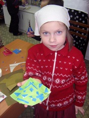 Детская воскресная школа готовиться к встрече Рождества.Увеличить изображение. Размер файла: 168,69 Kb [600X800]