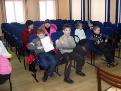 Детская воскресная школа готовиться к встрече Рождества.Увеличить изображение. Размер файла: 216,1 Kb [800X600]