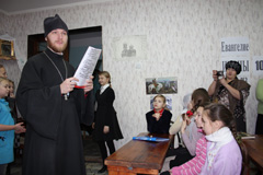 Конкурс воскресных школ города. Увеличить изображение. Размер файла: 158,46 Kb [800X533]