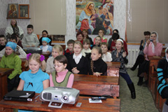 Конкурс воскресных школ города. Увеличить изображение. Размер файла: 189,35 Kb [800X533]