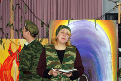 Выступление театральной студии "12". Увеличить изображение. Размер файла: 423,06 Kb [800X533]