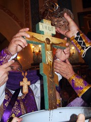 Чин Воздвижения Креста в Боровецкой церкви. Увеличить изображение. Размер файла: 521,83 Kb [600X800]