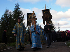 Богослужения в день Казанской иконы Божией Матери. Увеличить изображение. Размер файла: 208,1 Kb [800X600]