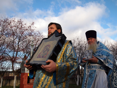 Богослужения в день Казанской иконы Божией Матери. Увеличить изображение. Размер файла: 259,5 Kb [800X600]