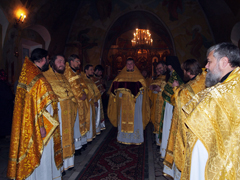Визит Владыки в Закамское благочиние. Увеличить изображение. Размер файла:254,65 Kb [800X600]