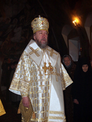 Визит Владыки в Закамское благочиние. Увеличить изображение. Размер файла:215,74 Kb [600X800]