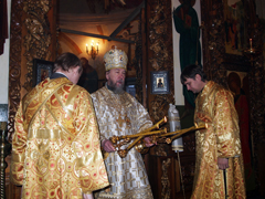 Визит Владыки в Закамское благочиние. Увеличить изображение. Размер файла:300,35 Kb [800X600]