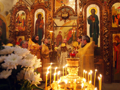 Визит Владыки в Закамское благочиние. Увеличить изображение. Размер файла:300,46 Kb [800X600]