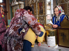 Мощи св. Матроны в Елабуге. Увеличить изображение. Размер файла: 493,09 Kb [800X600]