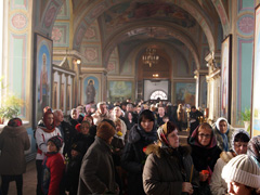 Мощи св. Матроны в Елабуге. Увеличить изображение. Размер файла: 413,48 Kb [800X600]