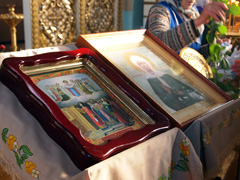 Мощи св. Матроны в Елабуге. Увеличить изображение. Размер файла: 450,2 Kb [800X600]