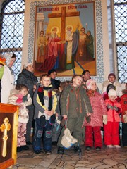 Дети детского сада посетили храм. Увеличить изображение. Размер файла: 610,68 Kb [600X800]