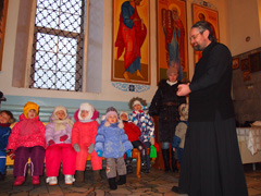 Дети детского сада посетили храм. Увеличить изображение. Размер файла: 518,16 Kb [800X600]