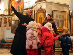 Дети детского сада посетили храм. Увеличить изображение. Размер файла: 494,98 Kb [800X600]