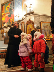 Дети детского сада посетили храм. Увеличить изображение. Размер файла: 484,81 Kb [600X800]