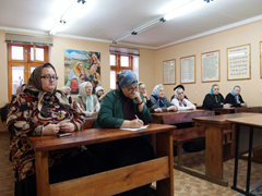 Настоятель провел собрание с работниками по храму. Увеличить изображение. Размер файла: 208,74 Kb [800X600]