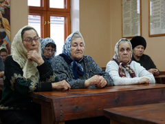 Настоятель провел собрание с работниками по храму. Увеличить изображение. Размер файла: 188,2 Kb [800X600]