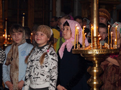 Причастие детей воскресной школы. Увеличить изображение. Размер файла:455,93 Kb [800X600]