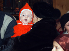 Причастие детей воскресной школы. Увеличить изображение. Размер файла:422,45 Kb [800X600]