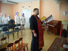 Поездка в детские дома. Увеличить изображение. Размер файла: 218,4 Kb [800X600]