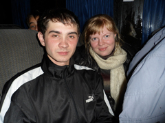 Молодежь города приложилась к Поясу Пресвятой Богородицы в Самаре. Увеличить изображение: 185,58 Kb [800X600]