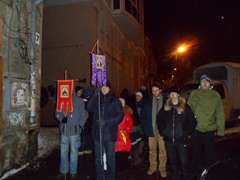 Молодежь города приложилась к Поясу Пресвятой Богородицы в Самаре. Увеличить изображение: 196,63 Kb [800X600]