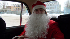 Раздача новогодних подарков детям. Увеличить изображение. Размер файла:289,93 Kb [800X450]