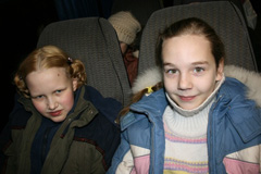 Рождественская елка для детей из малообеспеченных и многодетных семей. Увеличить изображение. Размер файла: 69,34 Kb [604X402]