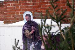 Установка Рождественского вертепа. Увеличить изображение. Размер файла: 457,41 Kb [800X536]